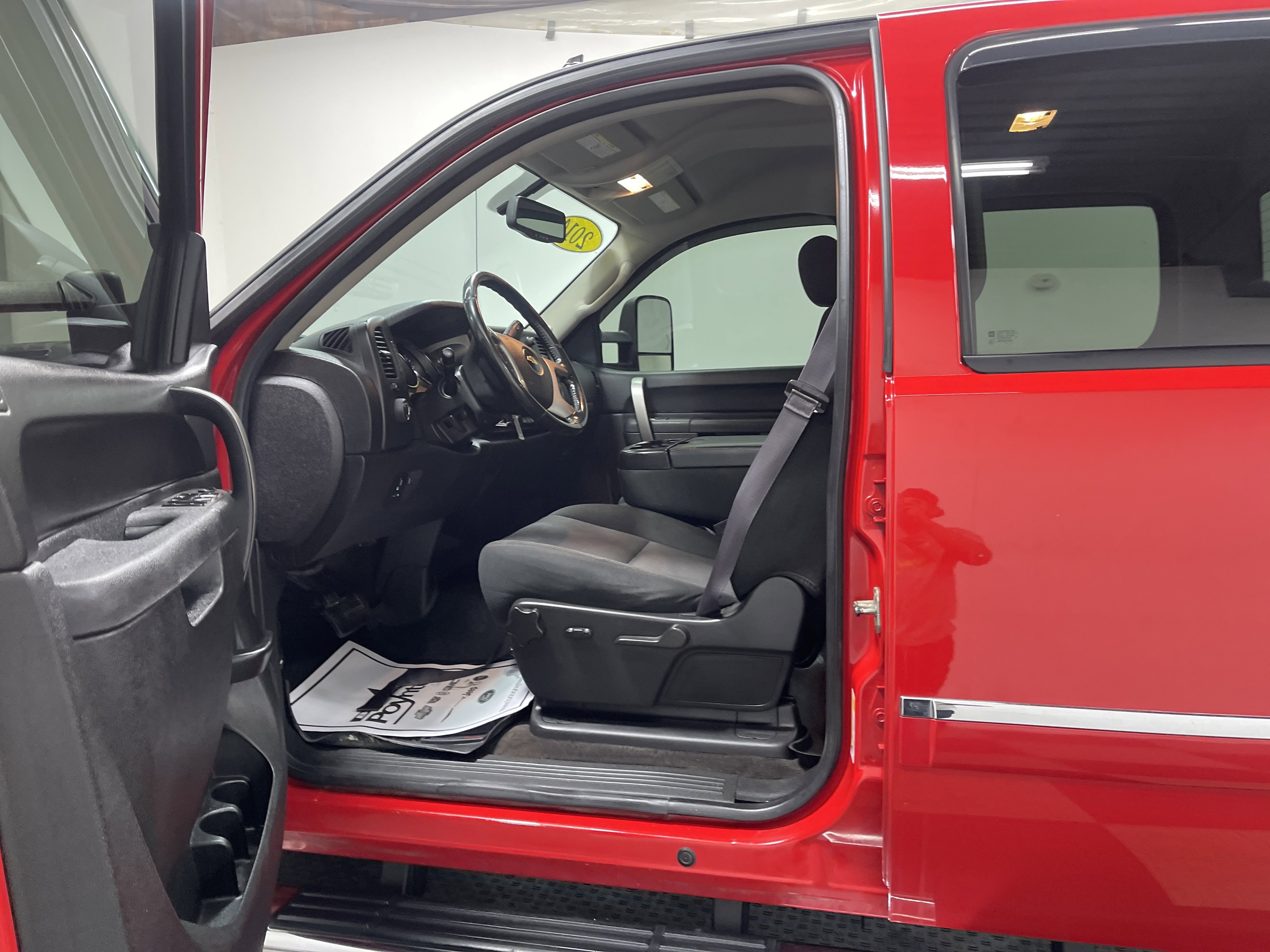 Used 2014 Chevrolet Silverado 2500 LT w/ Custom Sport Truck Package image 9