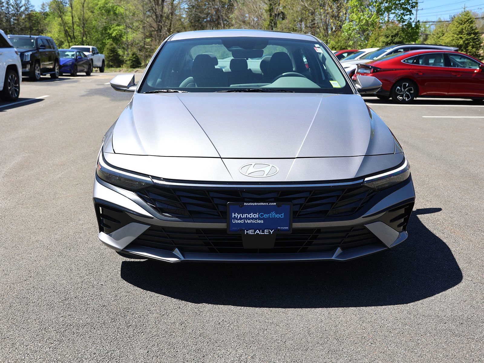 Used 2025 Hyundai Elantra SEL FWD image 2