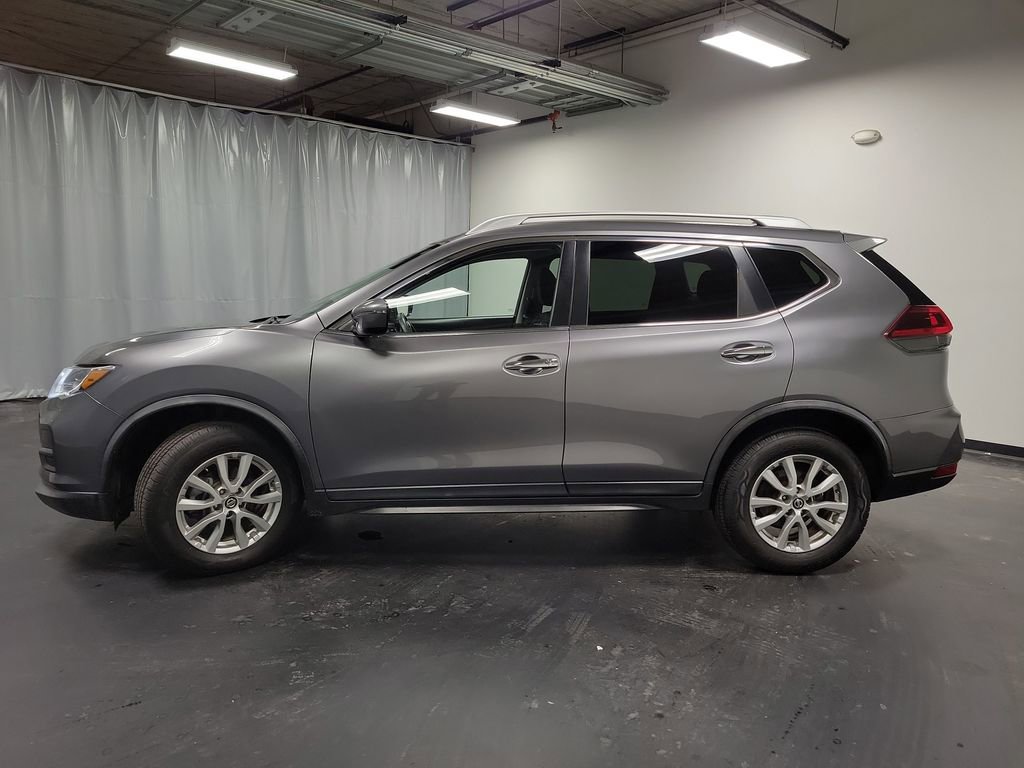Used 2020 Nissan Rogue SV image 6