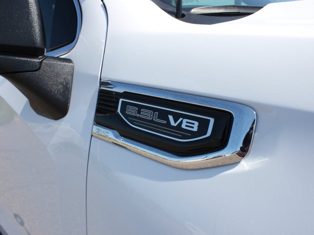 Used 2025 GMC Sierra 1500 SLT image 6