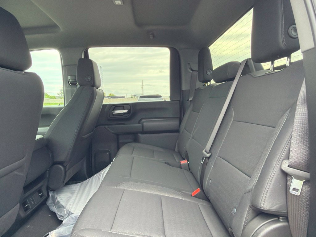 New 2026 Chevrolet Silverado 2500 Custom w/ Custom Value Package AWD/4WD image 15