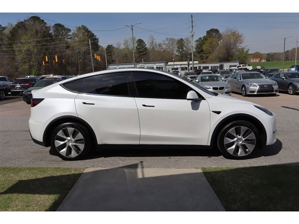 Used 2021 Tesla Model Y Long Range image 6