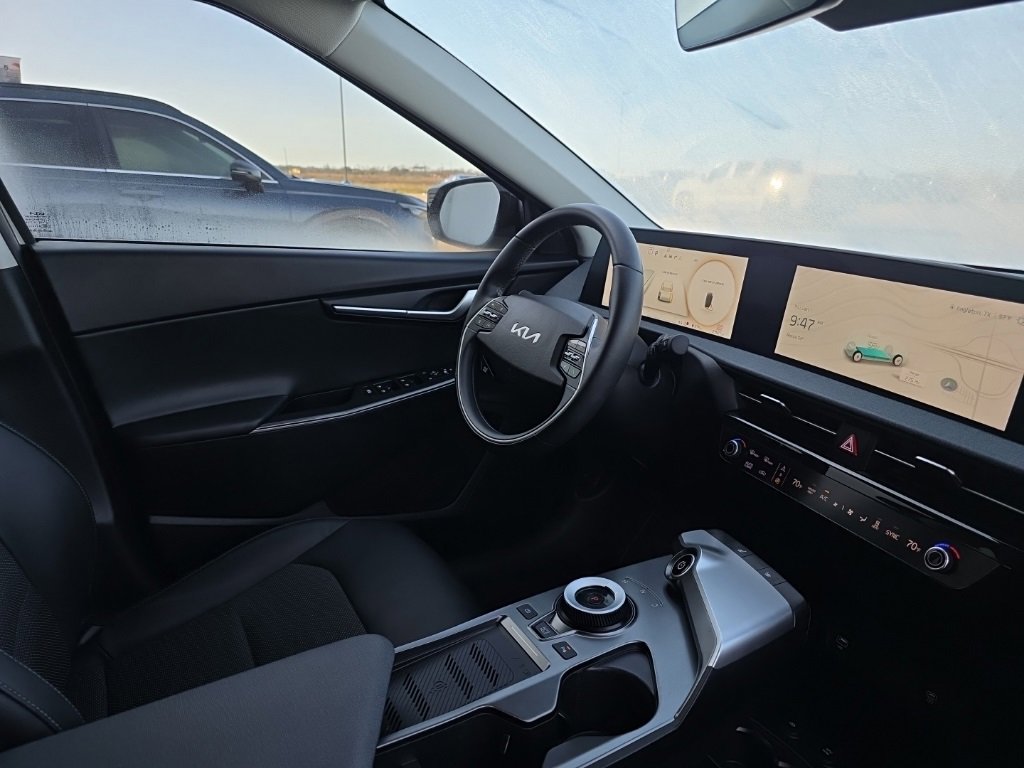 Used 2024 Kia EV6 Light image 16