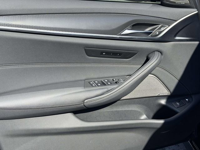 Used 2023 BMW 530e xDrive w/ Executive Package image 13