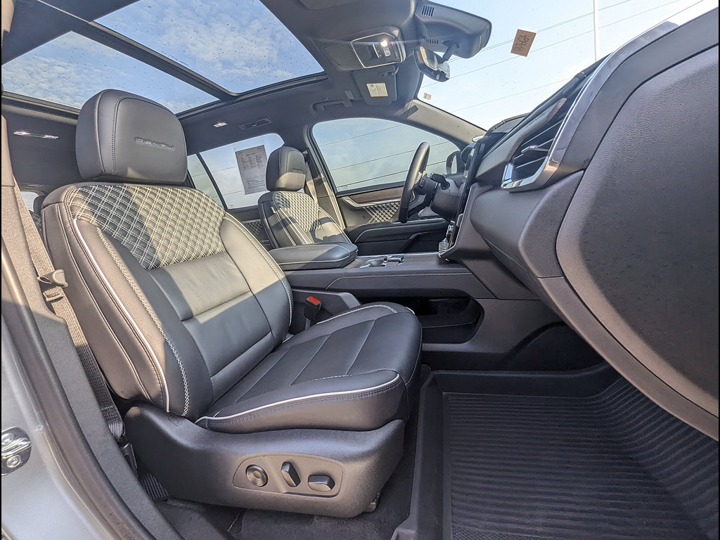 Used 2024 GMC Acadia Denali w/ Super Cruise Package AWD/4WD image 18