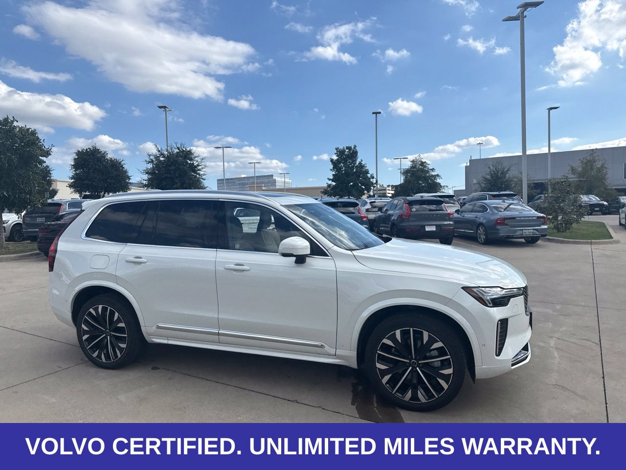 Certified 2026 Volvo XC90 B6 Plus AWD/4WD image 4