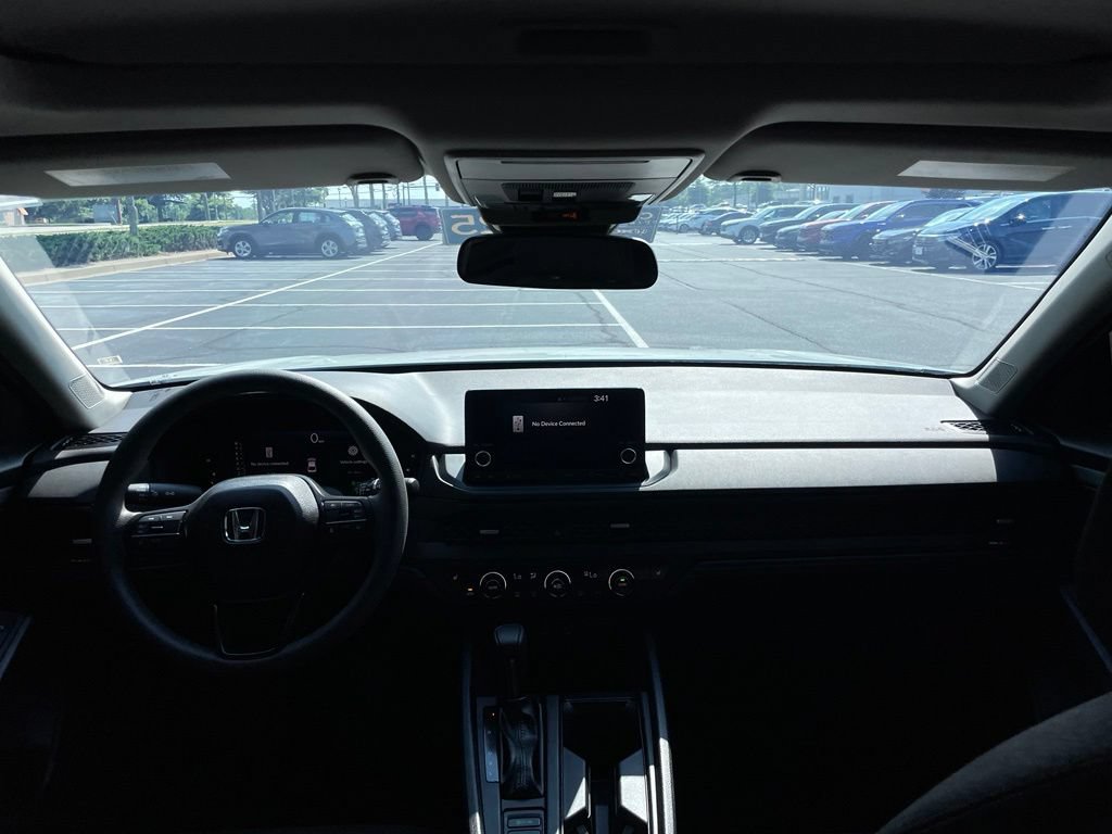 Certified 2025 Honda Accord SE image 10