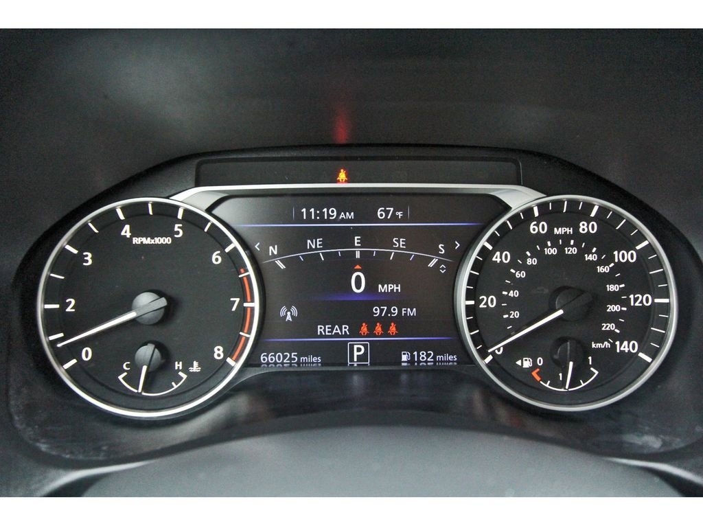 Used 2024 Nissan Altima 2.5 SR w/ SR Premium Package FWD image 13