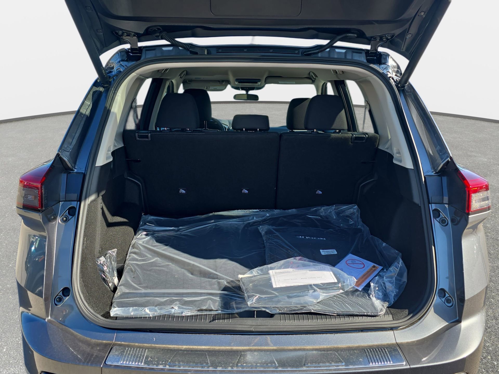 New 2026 Nissan Rogue SV w/ Cold Weather Package FWD image 12