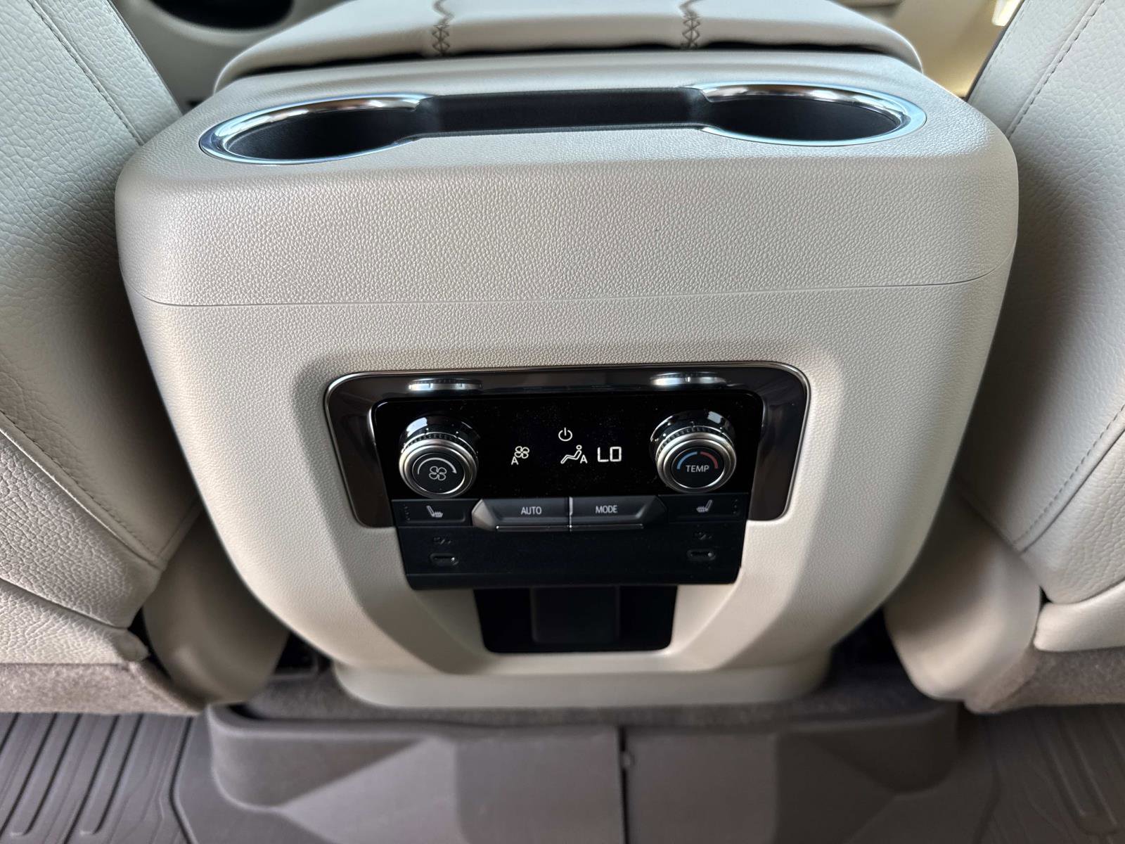 New 2026 GMC Yukon XL Denali w/ Sun & Power Step Package image 19