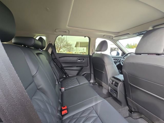 New 2026 Nissan Rogue Platinum image 28