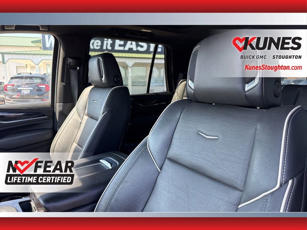 Used 2021 Cadillac Escalade Sport AWD/4WD image 21