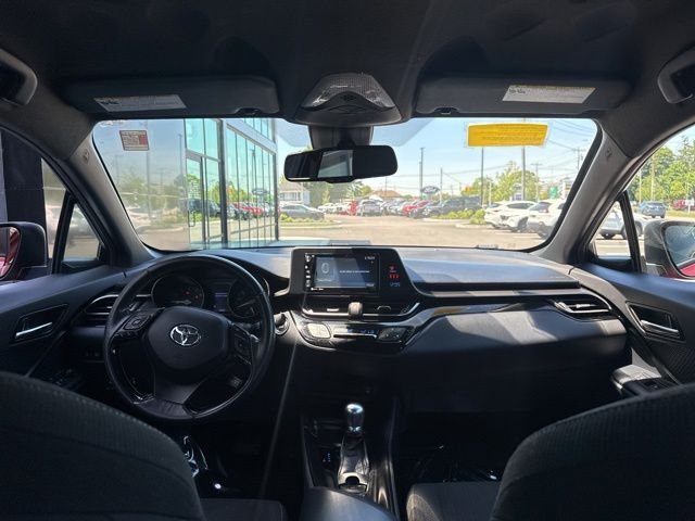 Used 2018 Toyota C-HR XLE FWD image 12