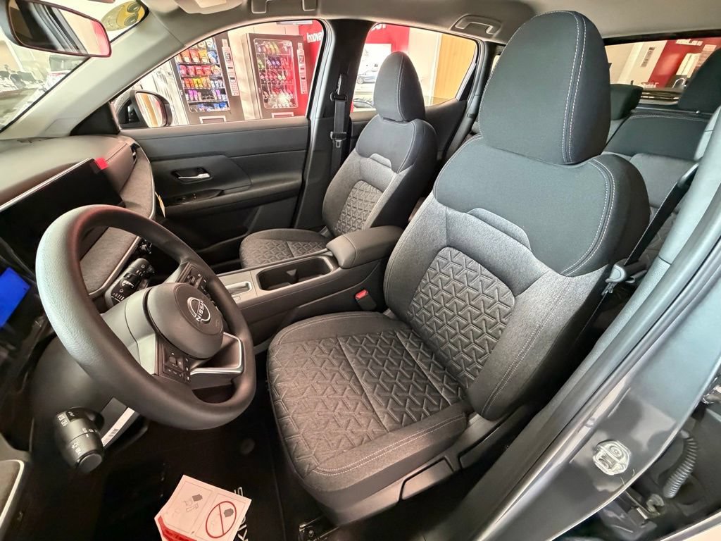New 2026 Nissan Kicks SV w/ Charging Package FWD image 11