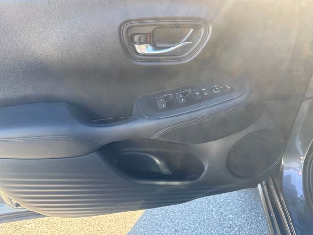 Certified 2024 Honda HR-V LX image 9