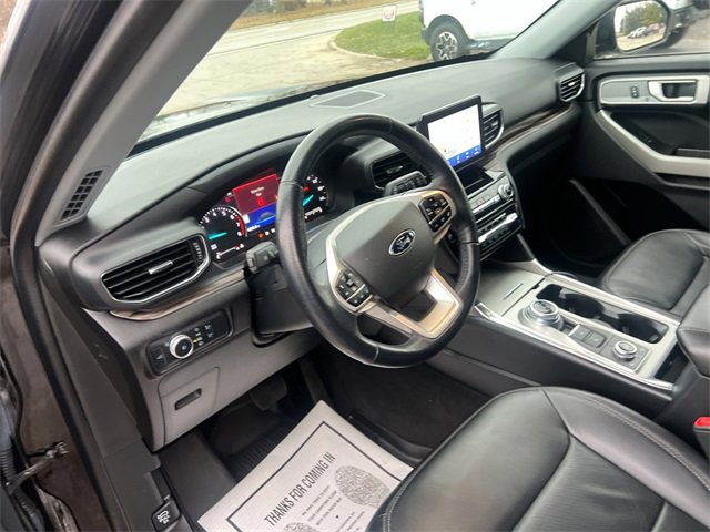 Used 2022 Ford Explorer Limited w/ Equipment Group 301A image 13