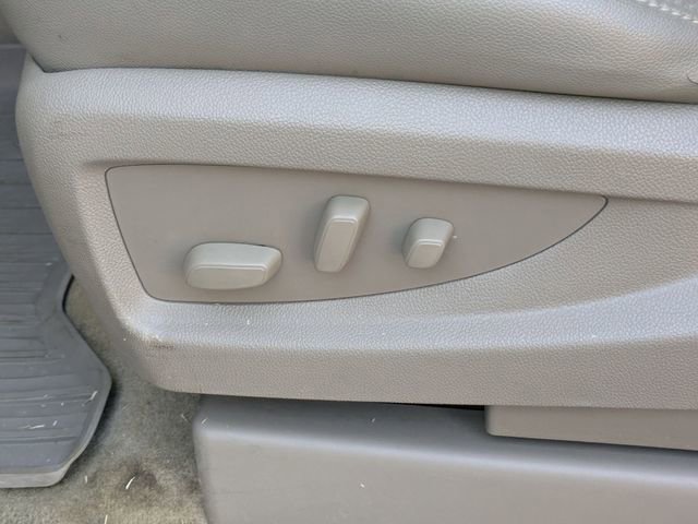 Used 2017 GMC Yukon SLT w/ Premium Edition image 14