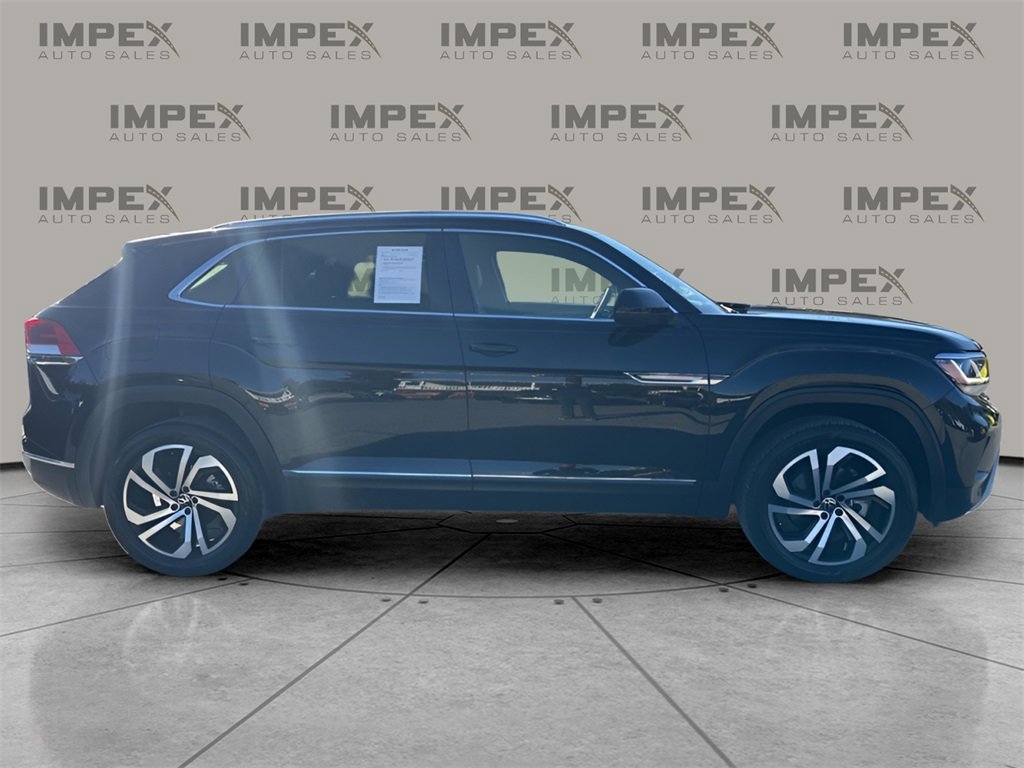 Used 2023 Volkswagen Atlas Cross Sport SEL image 6