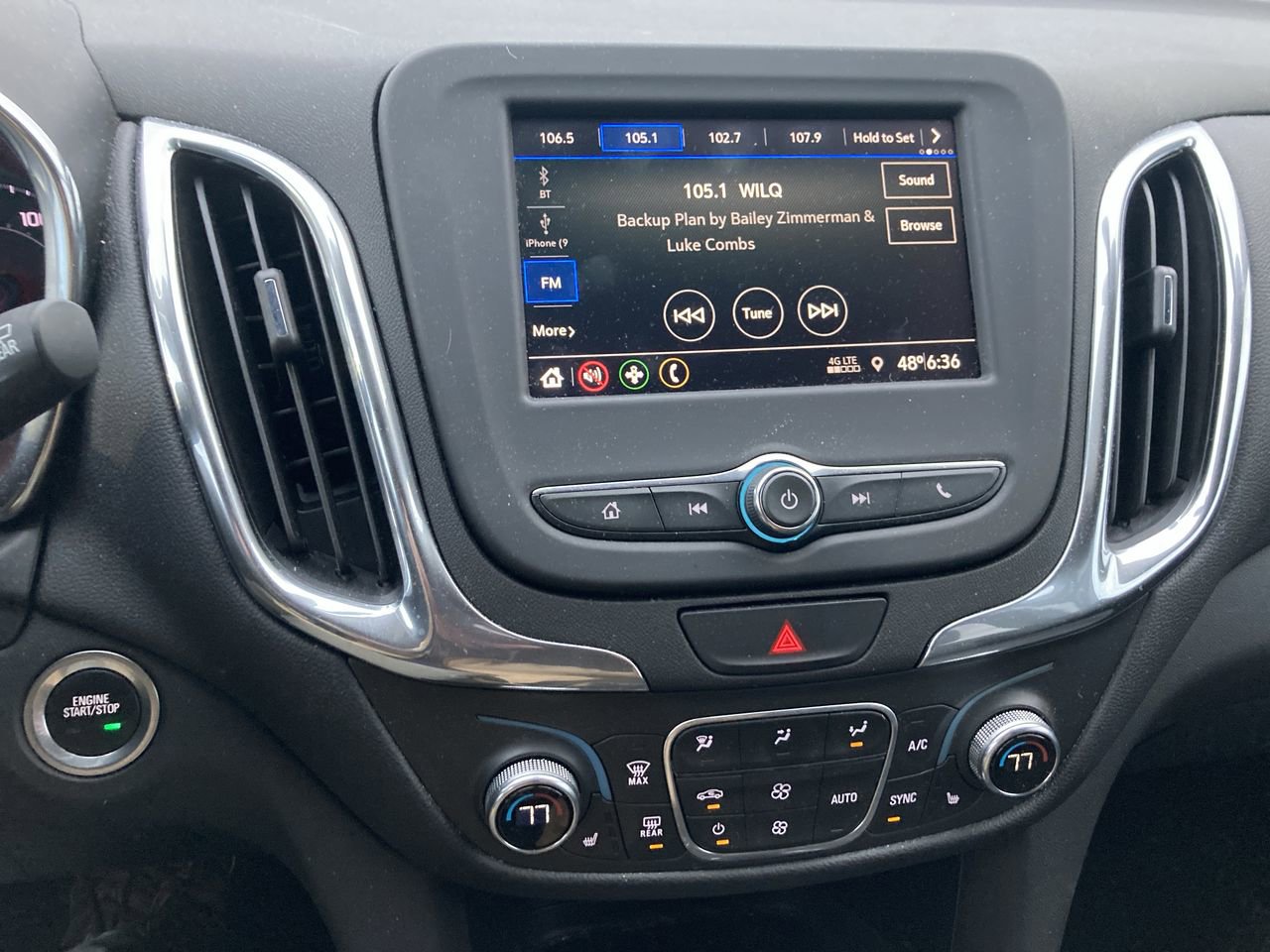 Used 2020 Chevrolet Equinox LT AWD/4WD image 12