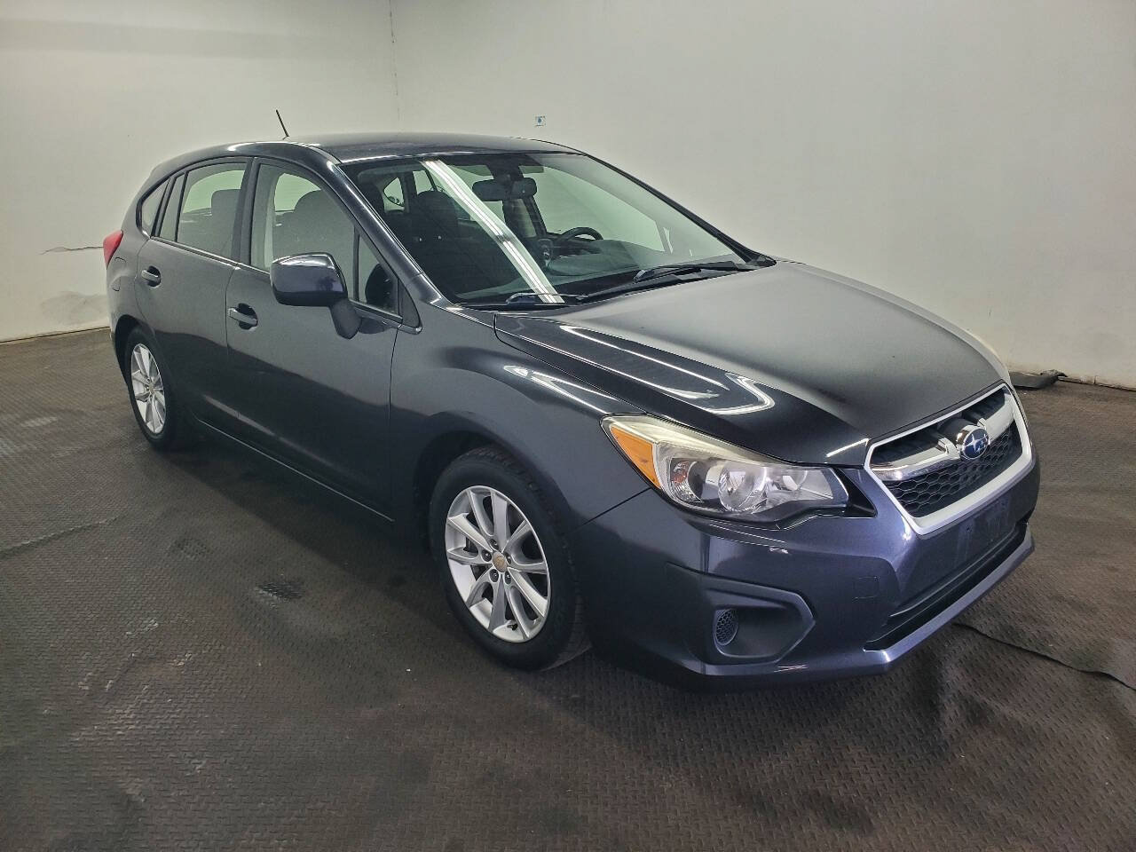 Used 2013 Subaru Impreza 2.0i Premium w/ Popular Pkg 1 AWD/4WD image 3