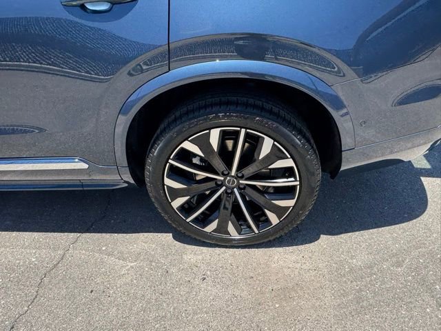New 2025 Volvo XC90 B6 Plus w/ Protection Package Premier image 9