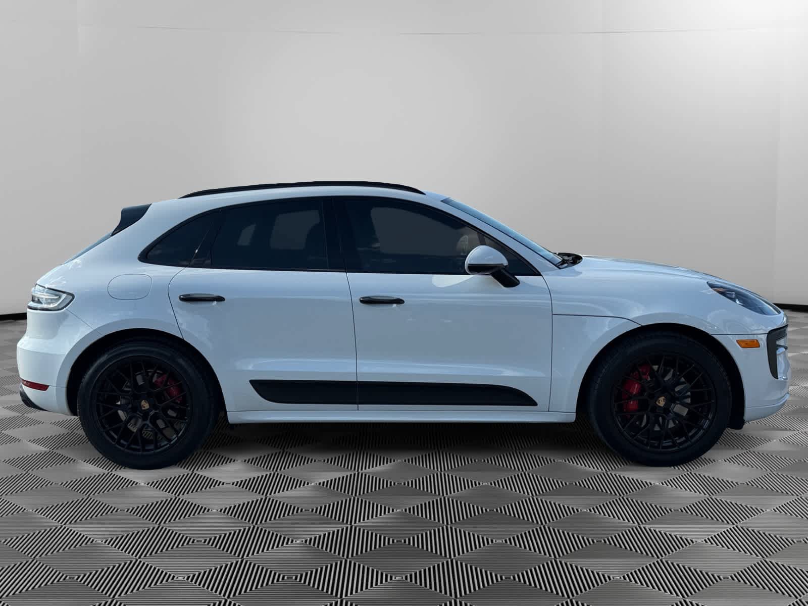 Used 2020 Porsche Macan GTS AWD/4WD image 6