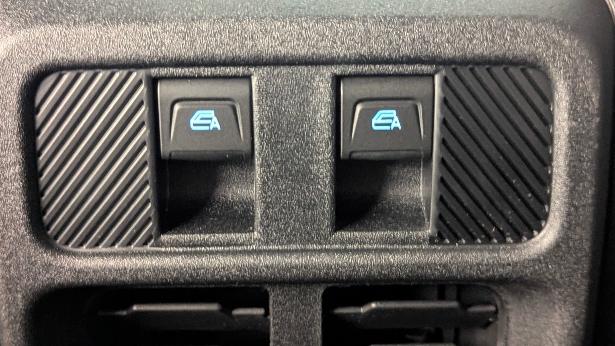 New 2025 Ford Bronco Badlands image 19