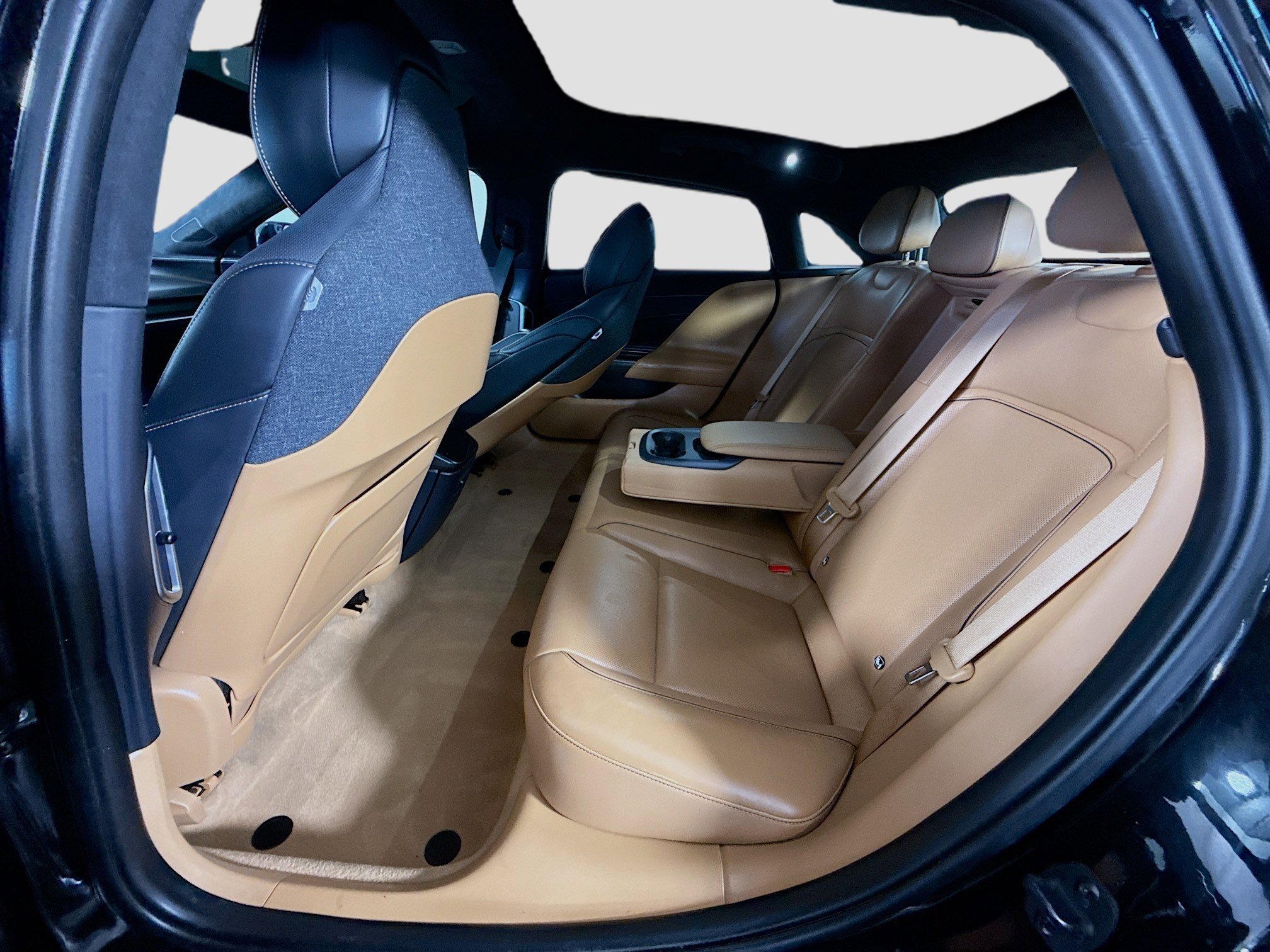 Used 2023 Lucid Air Touring image 25