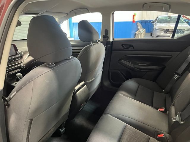 Used 2024 Nissan Altima 2.5 SV FWD image 18