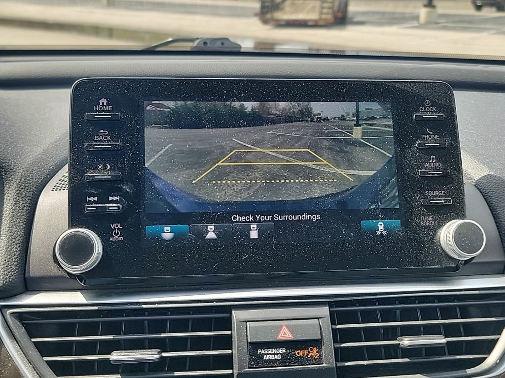 Used 2018 Honda Accord EX image 9