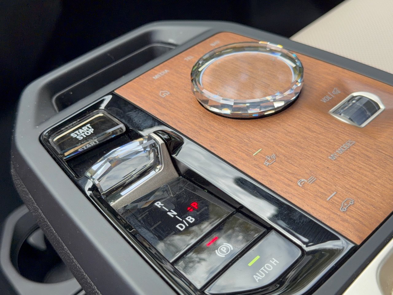 Used 2024 BMW iX M60 AWD/4WD image 21