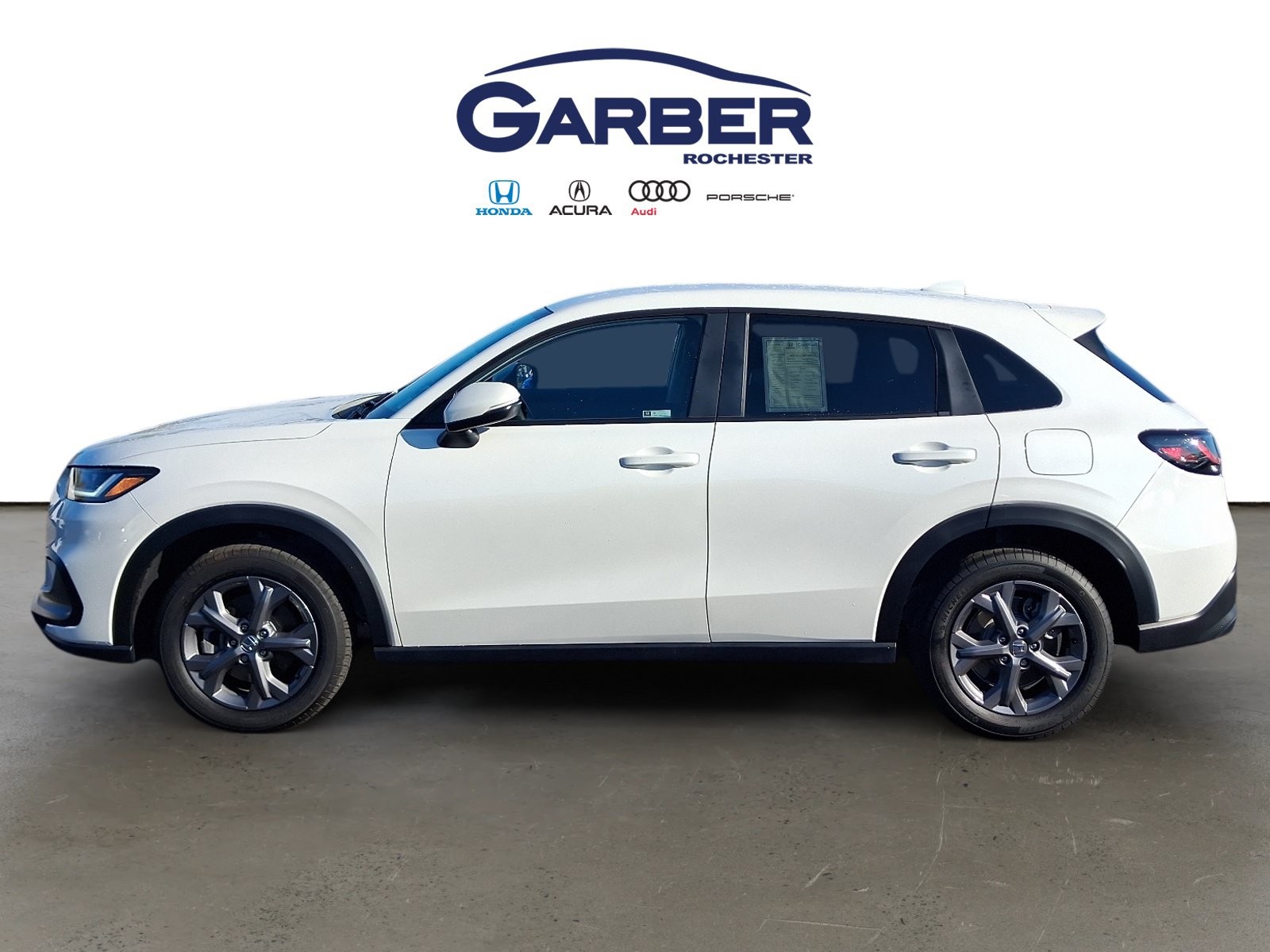 Used 2027 Honda HR-V LX image 2