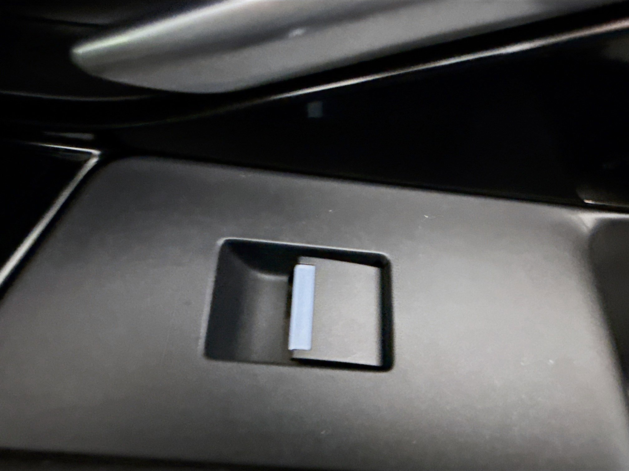 Used 2020 Land Rover Range Rover Evoque S image 31