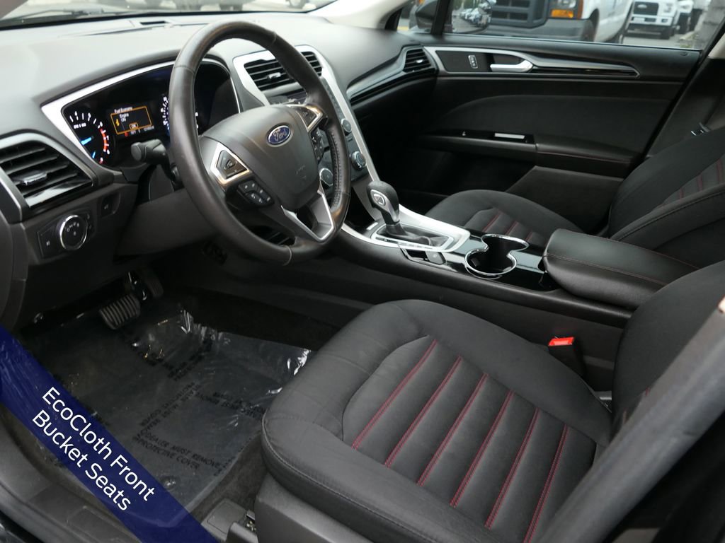 Used 2015 Ford Fusion SE w/ Equipment Group 201A image 13