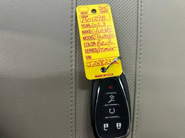 Used 2023 Chevrolet Traverse Premier AWD/4WD image 17