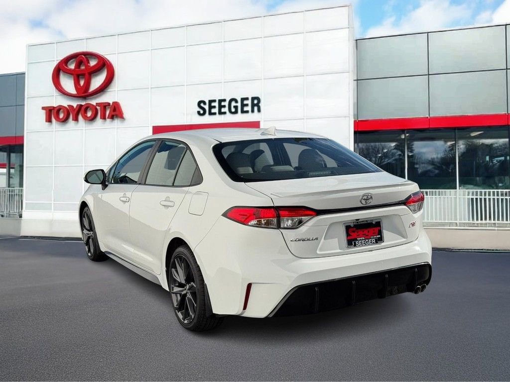 Used 2024 Toyota Corolla SE video 4