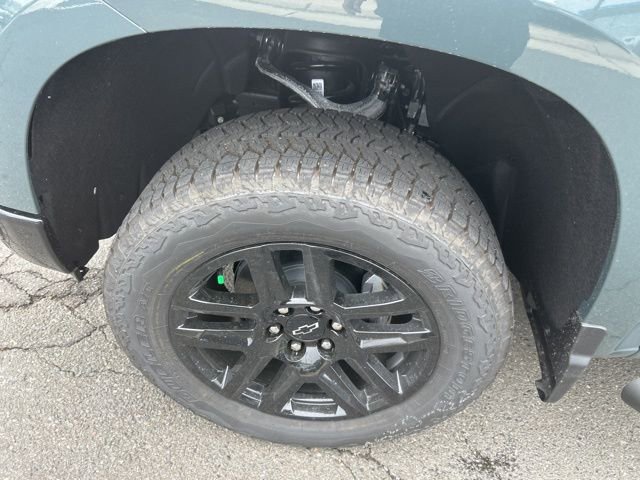 New 2026 Chevrolet Silverado 1500 Custom Trail Boss w/ LPO, Dark Essentials Package AWD/4WD image 8