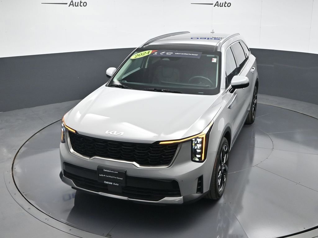 Certified 2024 Kia Sorento EX w/ Panoramic Sunroof Package image 52