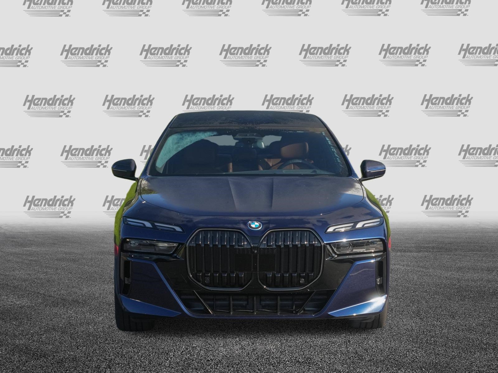 Used 2026 BMW 750e xDrive AWD/4WD image 3