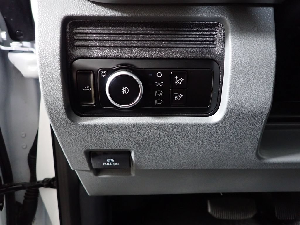 Used 2025 Ford F250 XL w/ XL Chrome Package AWD/4WD image 22