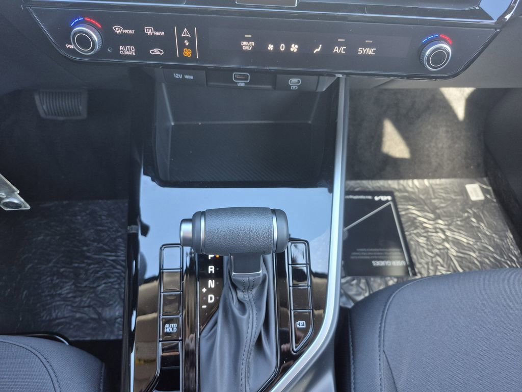 New 2026 Kia Niro LX image 8