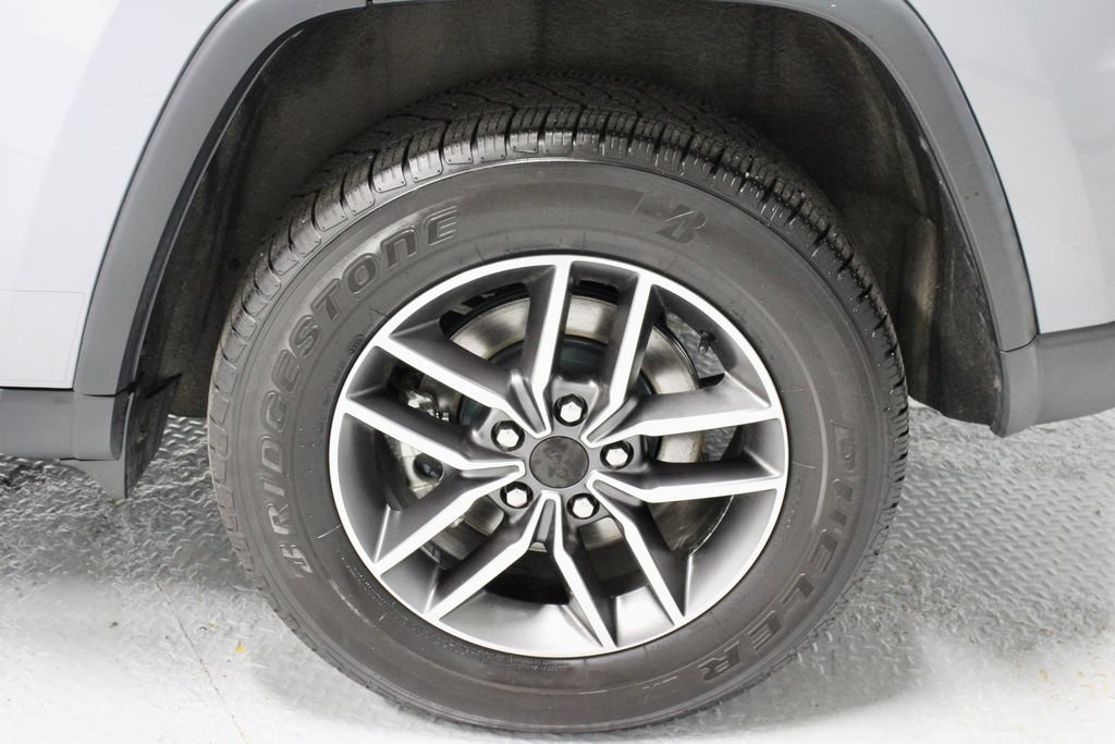 Used 2021 Jeep Grand Cherokee Limited AWD/4WD image 20