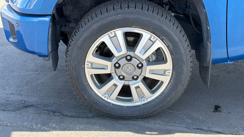 Certified 2017 Toyota Tundra Platinum image 9