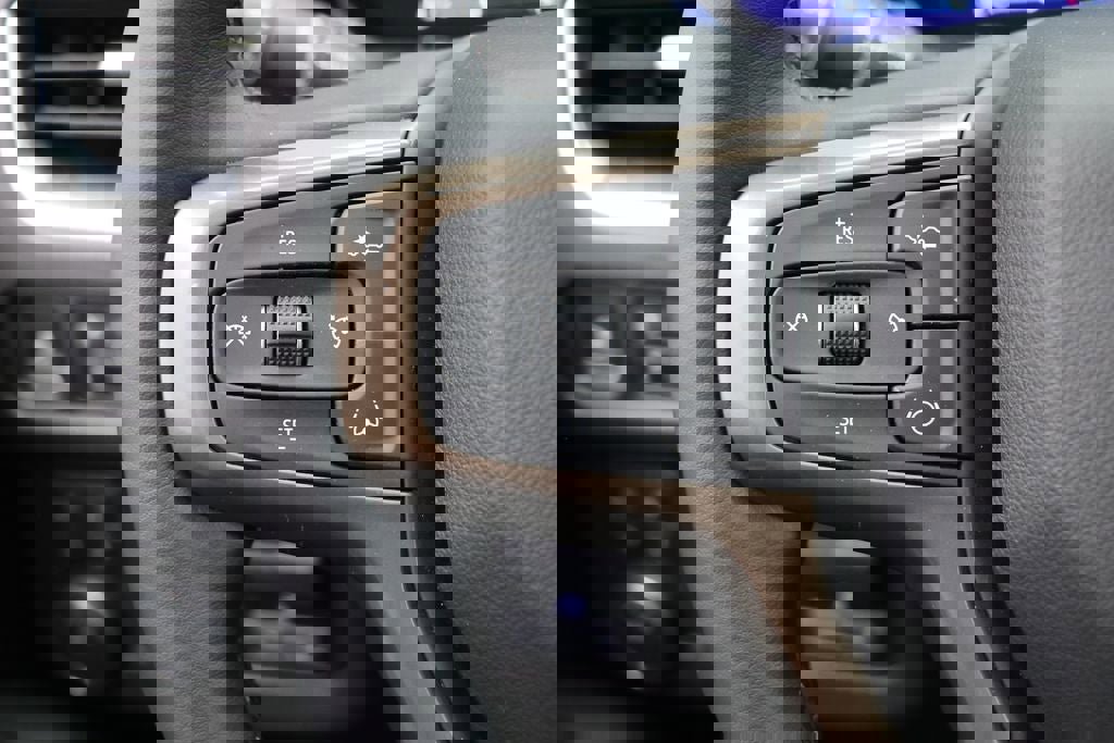 Used 2024 Chevrolet Tahoe High Country w/ Advanced Technology Package image 27