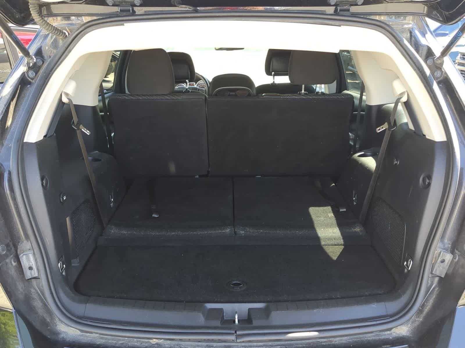 Used 2019 Dodge Journey SE FWD image 32