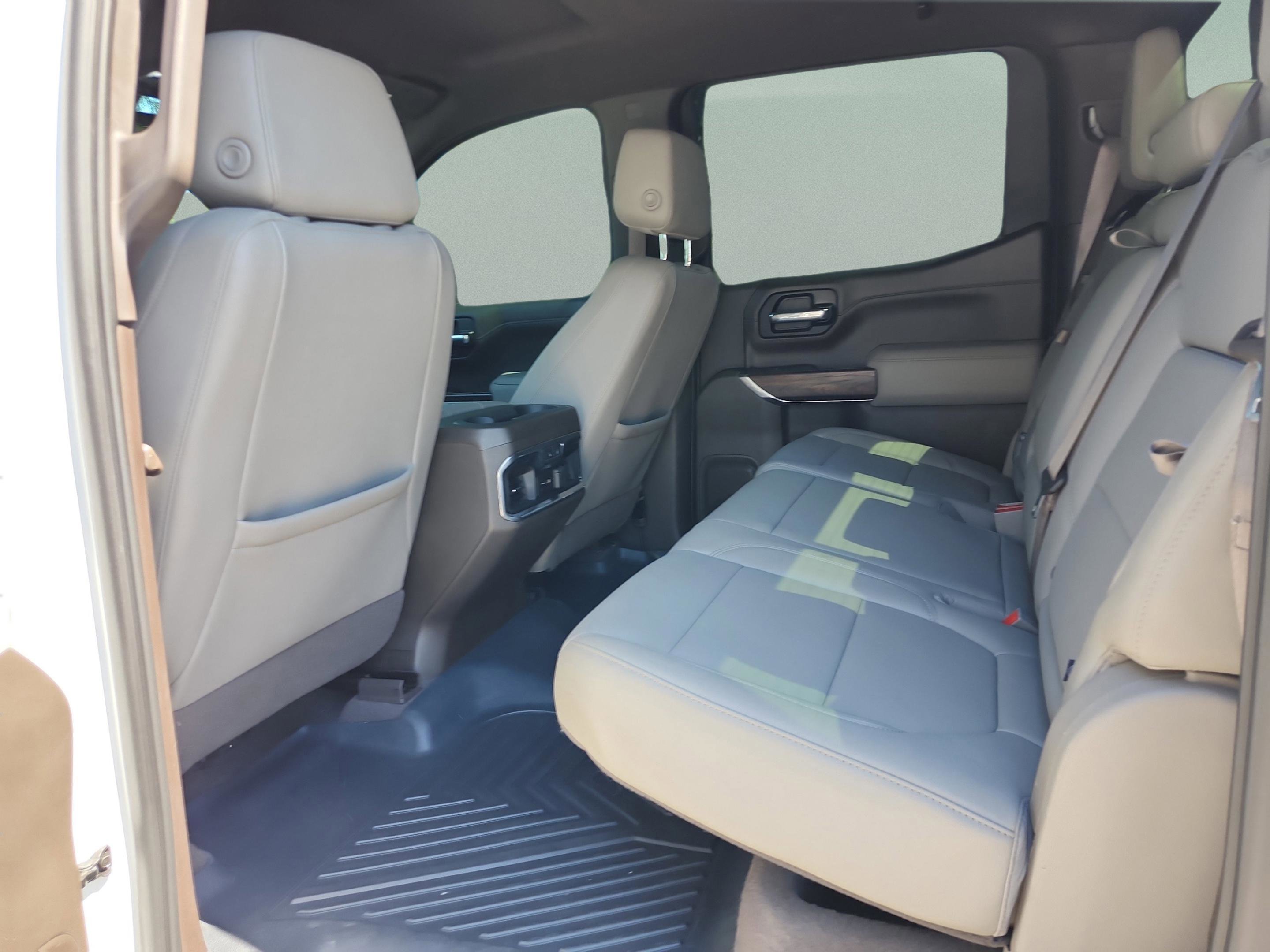 Used 2021 GMC Sierra 1500 SLT w/ SLT Premium Package AWD/4WD image 16