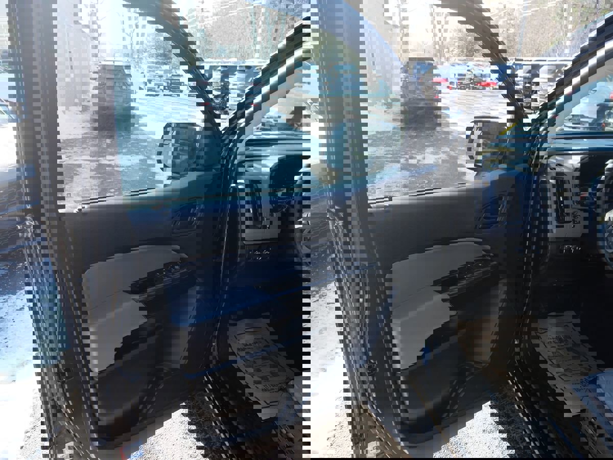 Used 2020 Chevrolet Colorado W/T w/ Custom Special Edition image 16