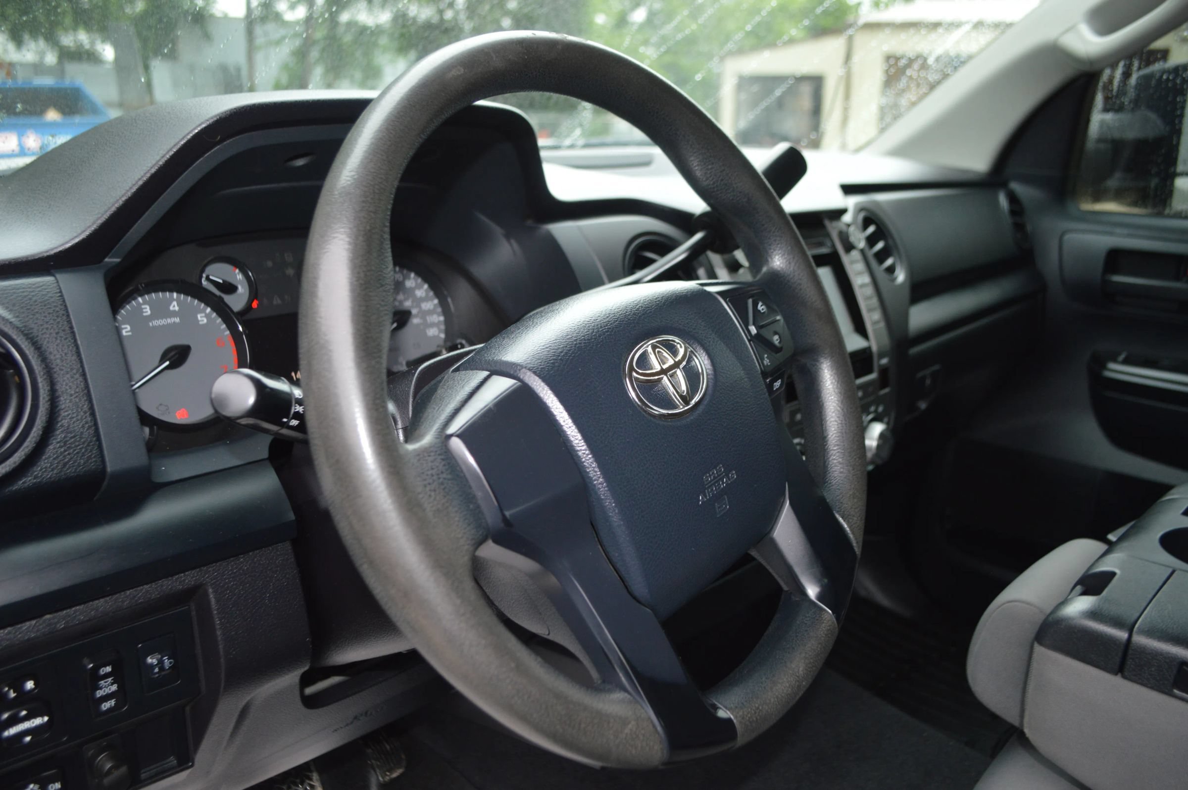 Used 2014 Toyota Tundra SR AWD/4WD image 17