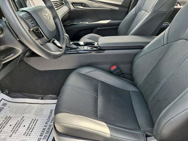 Used 2025 Toyota Camry XSE FWD image 15