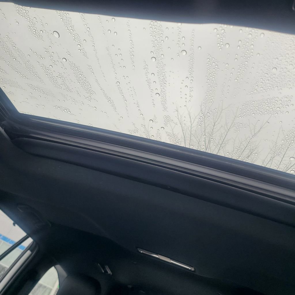 Used 2024 Toyota Highlander XSE image 18